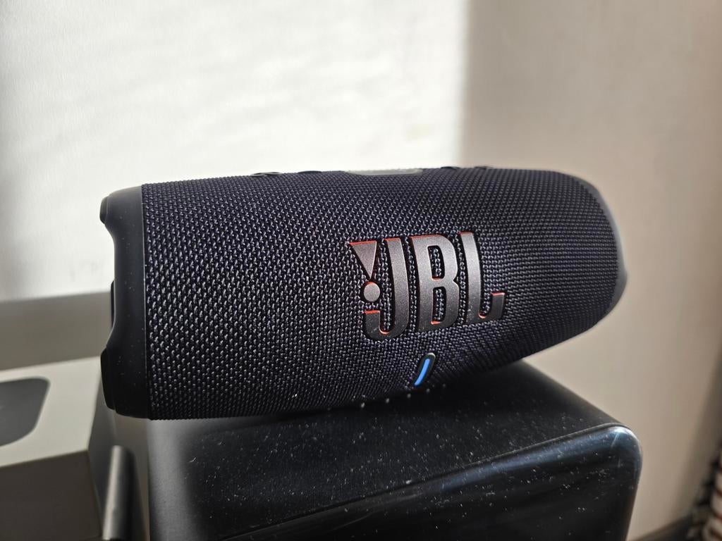 Jbl charge 5, Audio, Tv en Foto, Luidsprekerboxen, Ophalen of Verzenden, JBL