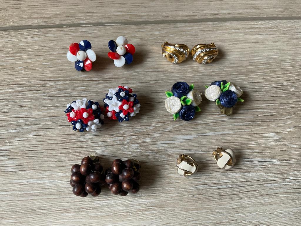 Vintage oorbellen clip on, Handtassen en Accessoires, Oorbellen, Ophalen of Verzenden, Gebruikt