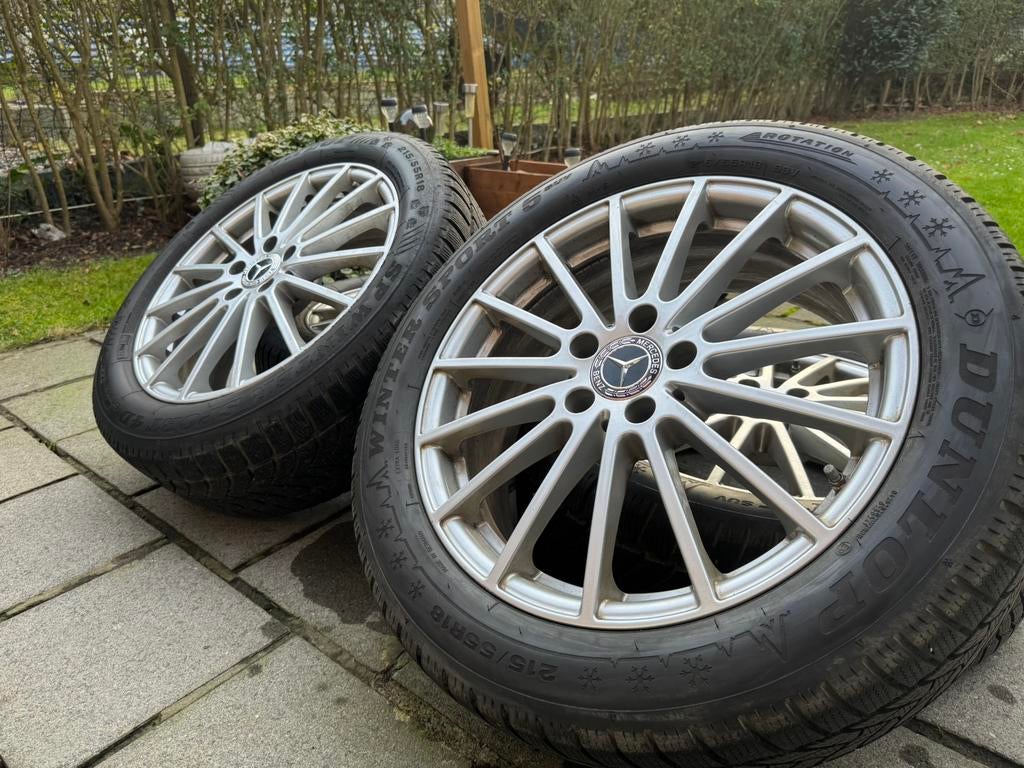 Jantes origine Mercedes GLA avec pneus hiver Dunlop Runflat, Auto-onderdelen, Banden en Velgen, Band(en), Winterbanden, Ophalen
