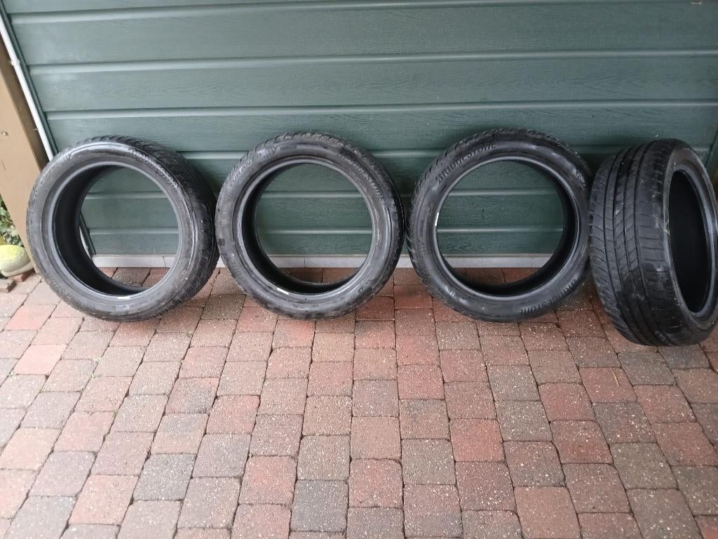 Ensemble de pneus d'été Bridgestone (4 pièces), Autos : Pièces & Accessoires, 215 mm, Véhicule de tourisme, Pneus été, Enlèvement