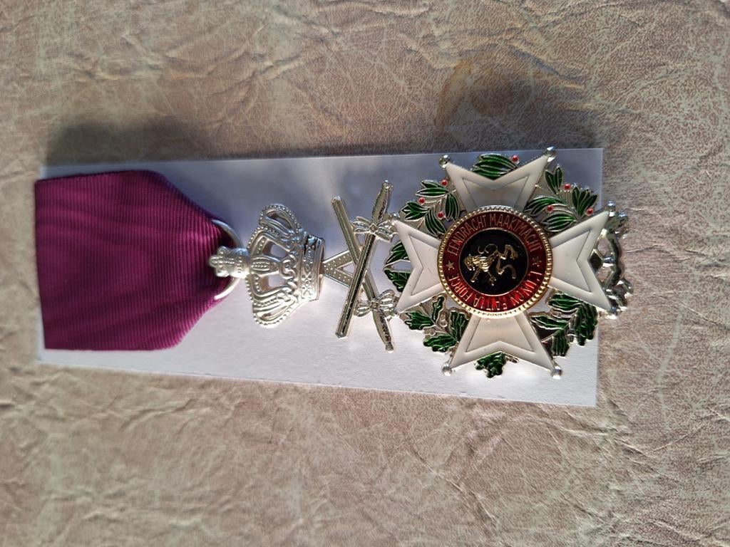 medaille repro, Enlèvement ou Envoi