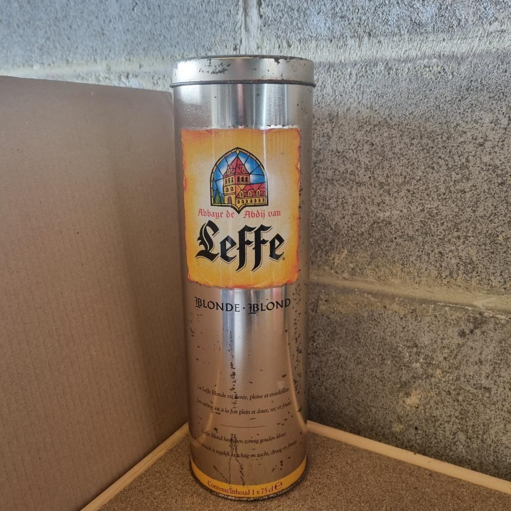 Etui en fer Leffe blonde - blond, Collections, Enlèvement ou Envoi, Utilisé, Bouteille(s), Leffe