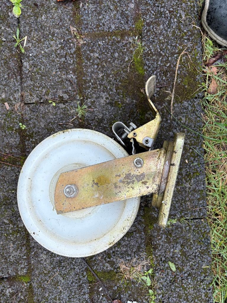 Steiger wiel, Ophalen, Gebruikt, Gevelsteiger