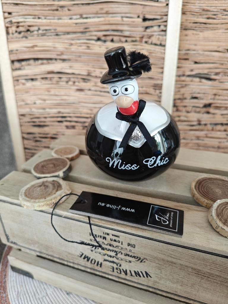 J Line - Petite Poule Miss Chic Céramique, Maison & Meubles, Accessoires pour la Maison | Autre, Enlèvement ou Envoi