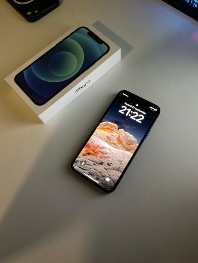 iPhone 12 Bleu, Télécoms, Téléphonie mobile | Apple iPhone, 75 %, Comme neuf, Enlèvement, Sans abonnement
