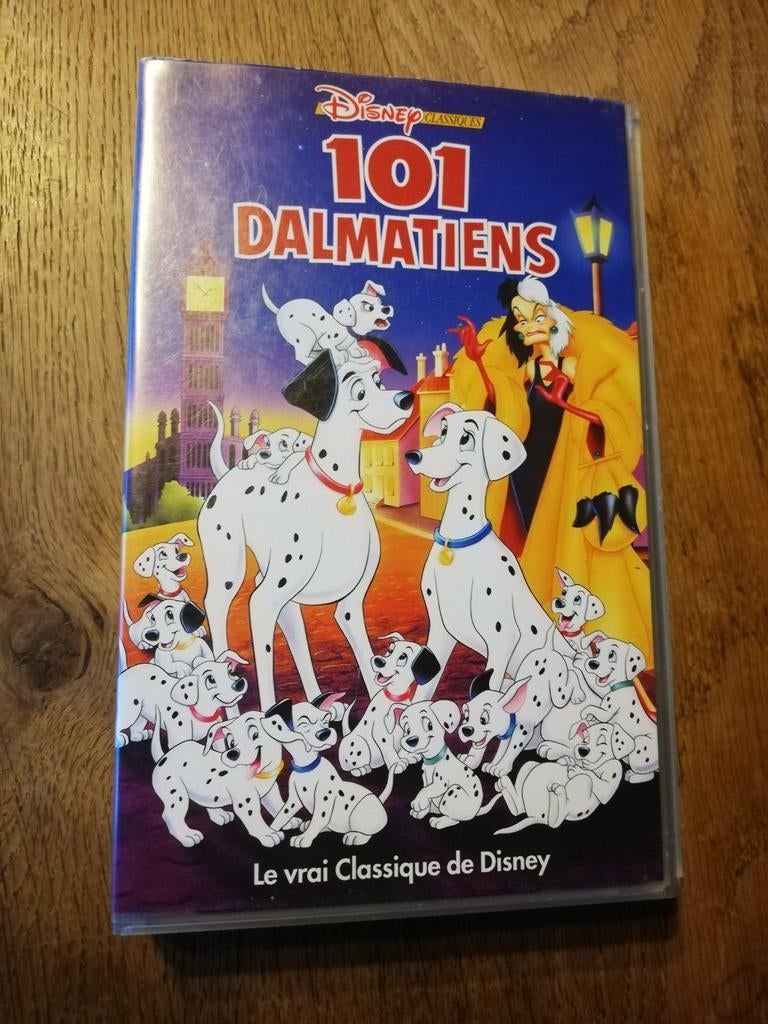 VHS "Les 101 dalmatiens ", CD & DVD, Enlèvement ou Envoi, Dessin animé, Tous les âges, Utilisé