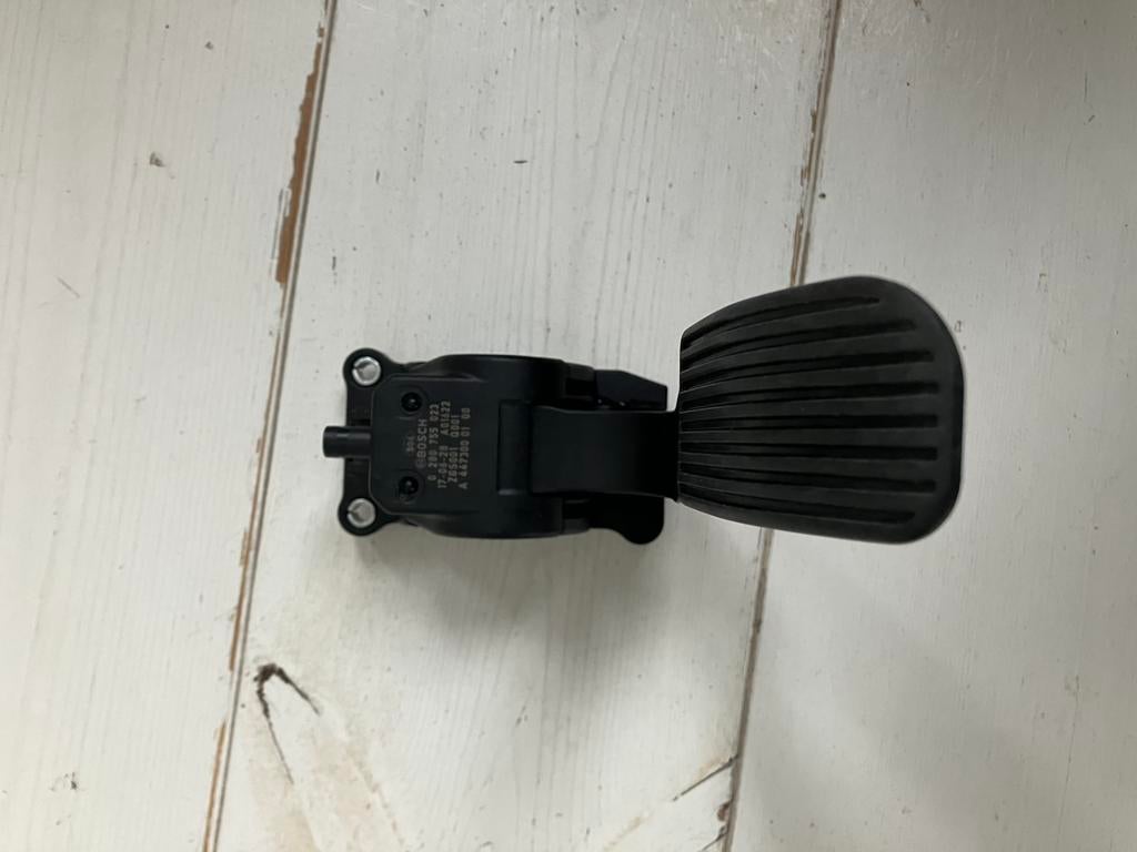 Accélérateur Bosch Mercedes Sprinter, Enlèvement