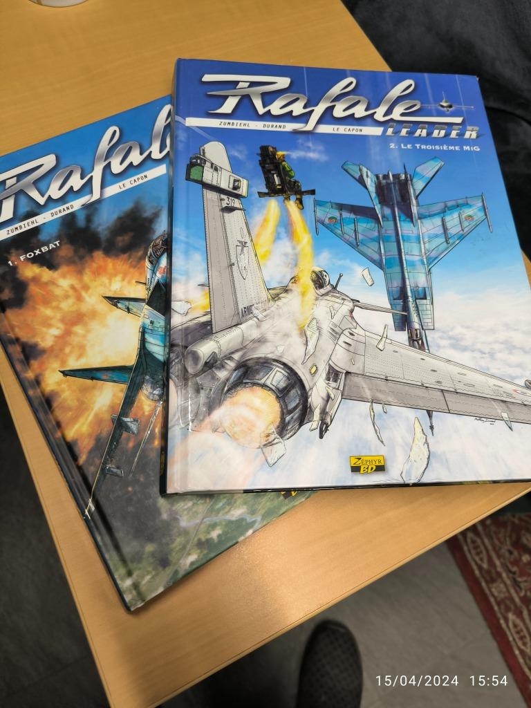 Lot de 2 livres RAFALE LEADER, Ophalen of Verzenden, Zo goed als nieuw