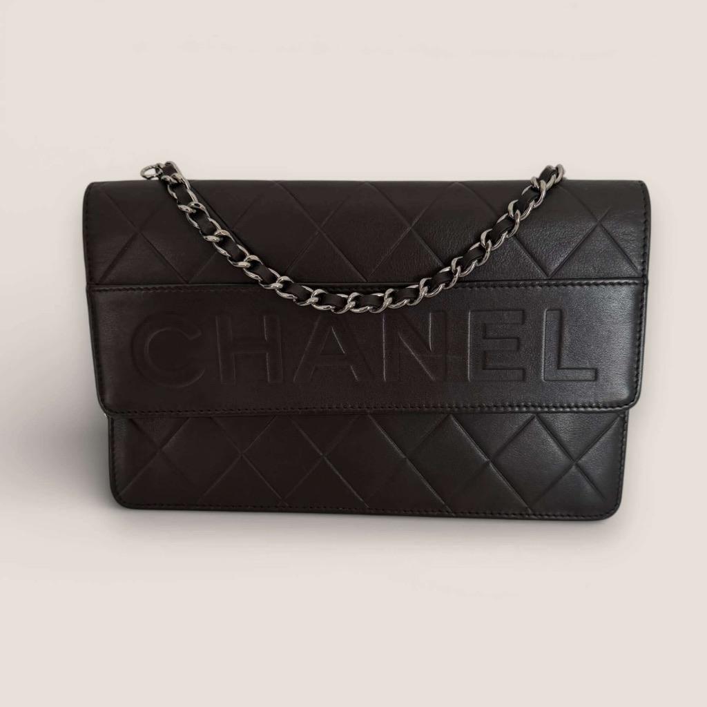 Chanel WOC embossed Chanel, Handtassen en Accessoires, Tassen | Damestassen, Gebruikt, Schoudertasje, Zwart, Ophalen of Verzenden