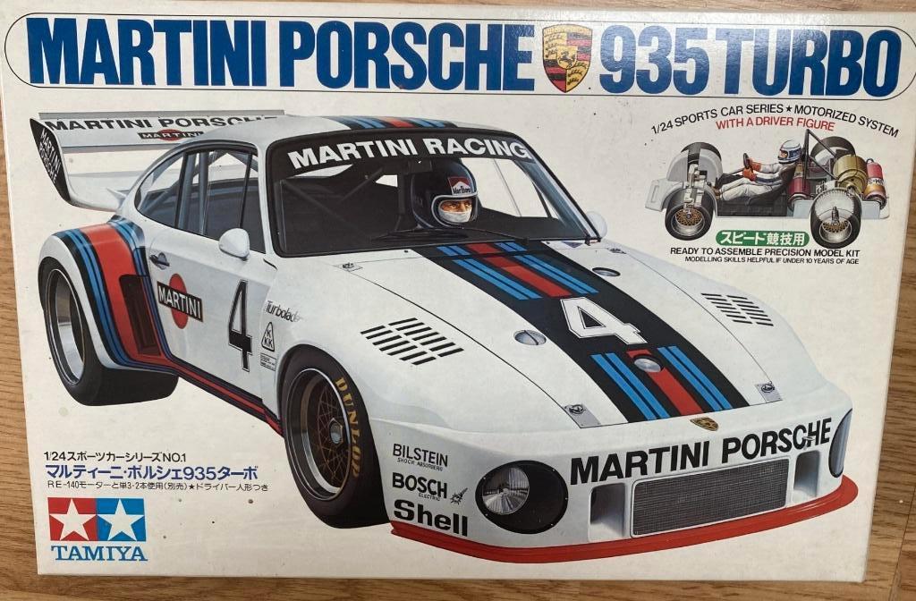 MARTINI Porsche 935 échelle 1:24, Hobby & Loisirs créatifs, Modélisme | Voitures & Véhicules, Neuf, Voiture, Plus grand que 1:32