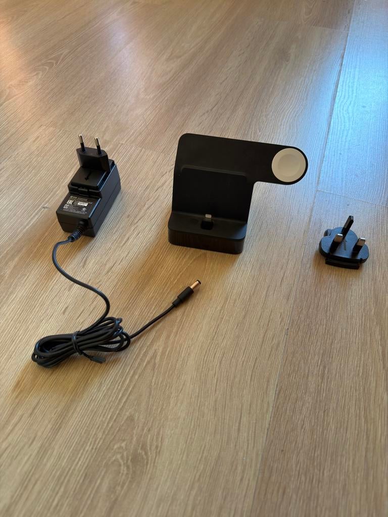 Belkin PowerHouse iPhone + Apple Watch, Télécoms, Téléphonie mobile | Chargeurs pour téléphone, Enlèvement, Utilisé, Apple iPhone