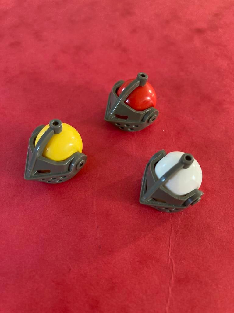 Lego helmen kleur mix dark grey visor (3x), Kinderen en Baby's, Speelgoed | Duplo en Lego, Zo goed als nieuw, Lego, Losse stenen