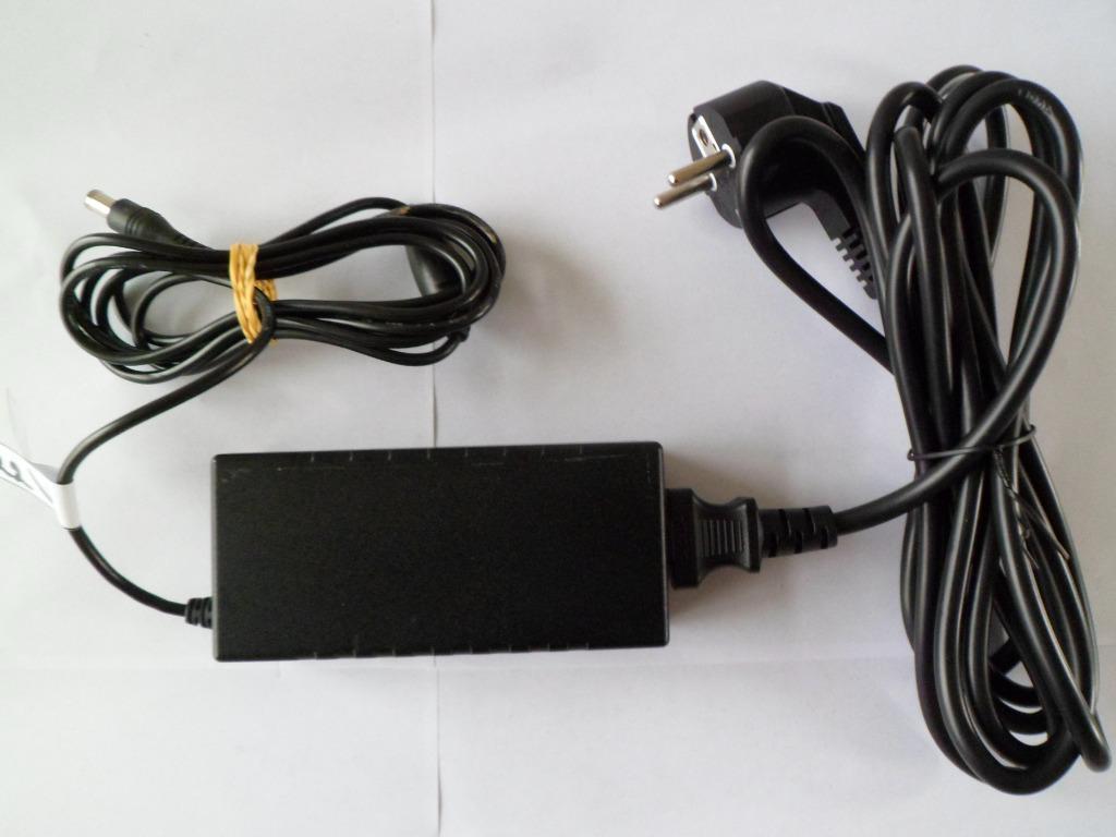 Chargeur adaptateur secteur SAMSUNG 100/240VAC=> 14VDC, Enlèvement ou Envoi, Comme neuf