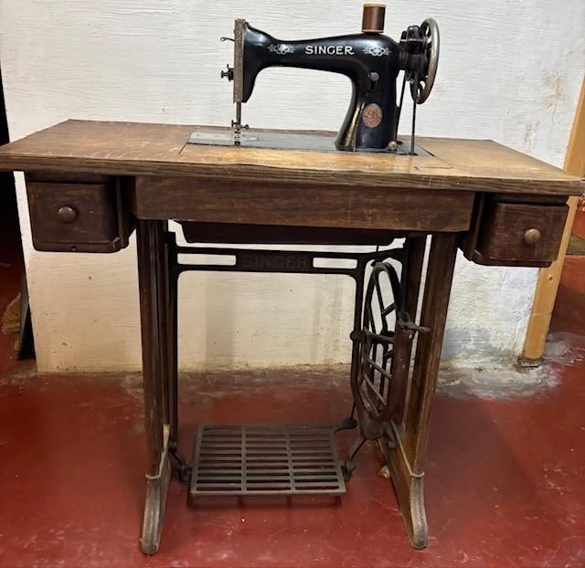 Naaimachine Singer antiek, Ophalen