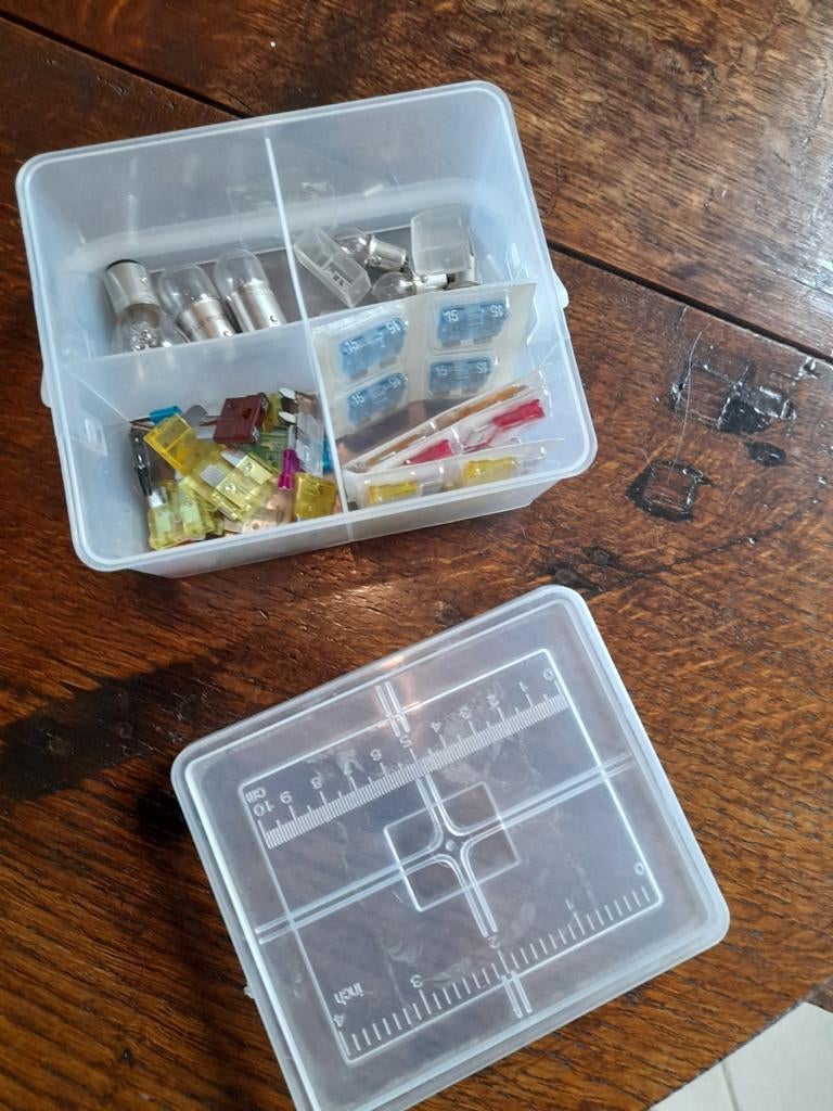 Ensemble de nouveaux fusibles et lampes de rechange, Enlèvement ou Envoi, Neuf