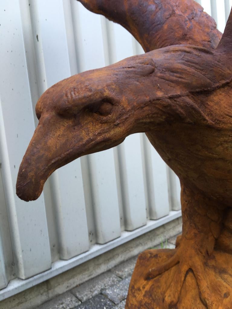 grande pierre en oxyde d'aigle servant à attraper ses proies, Jardin & Terrasse, Enlèvement ou Envoi, Pierre, Animal