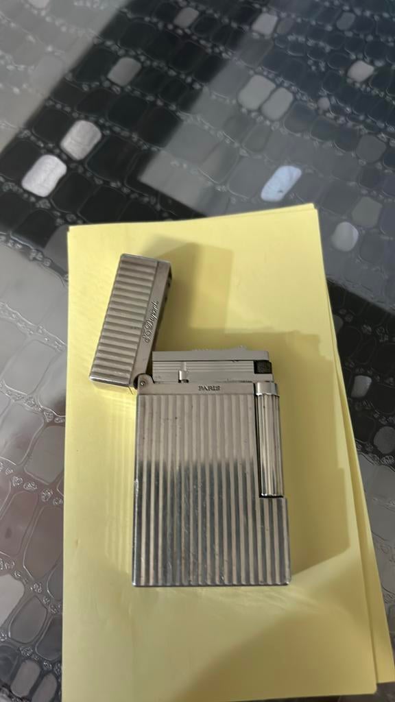 Zilveren aansteker van Dupont, Zo goed als nieuw, Aansteker