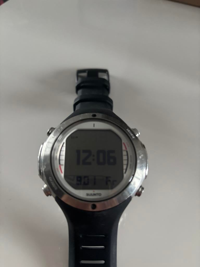 Suunto D6i duikcomputer, Ophalen, Zo goed als nieuw, Duikcomputer