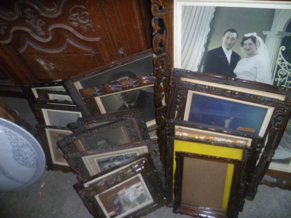 lot OUDE GESCHULPTEERDE  HOUTEN KADERS, Antiek en Kunst, Ophalen