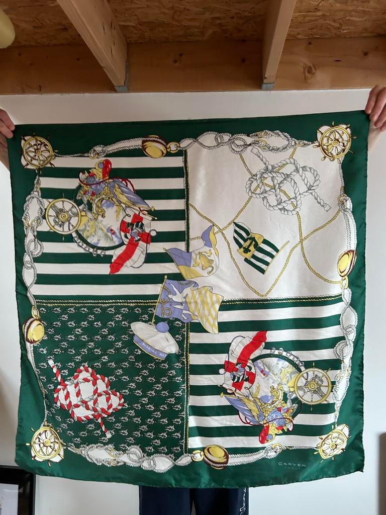 Carven carré twill de soie 85 motifs marins, Enlèvement ou Envoi, Comme neuf