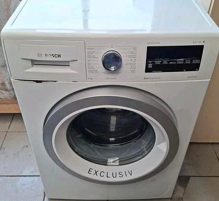 Marque de machine à laver Bosch Exclusiv, Electroménager, 1200 à 1600 tours, 85 à 90 cm, Programme lavage à la main, Chargeur frontal