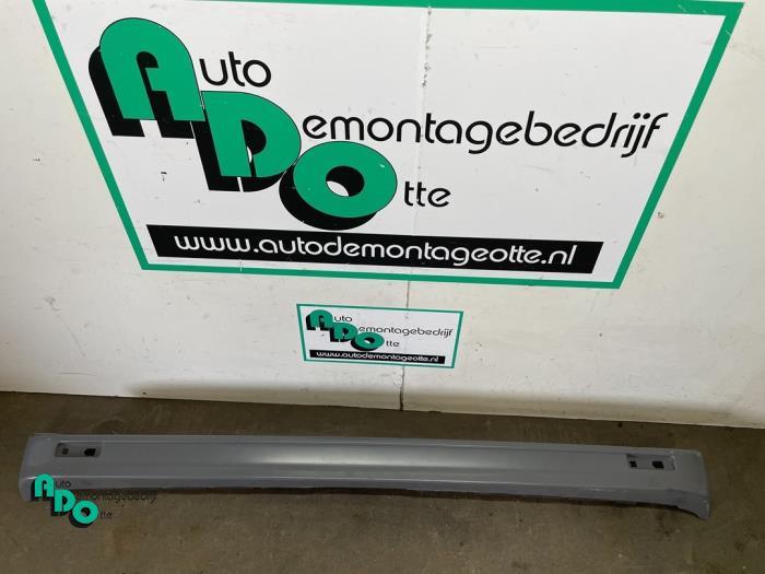 Pare-chocs arrière d'un Renault Trafic (Trafic 01-), Autos : Pièces & Accessoires, Carrosserie & Tôlerie, Pare-chocs, Renault