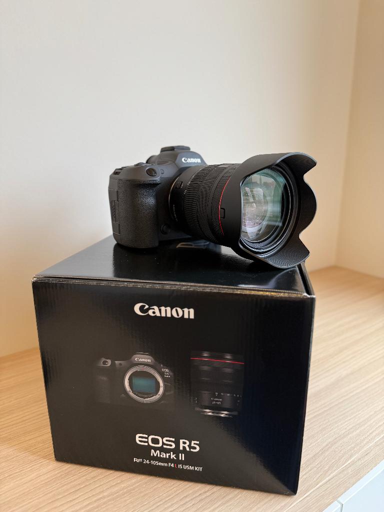 Canon EOS R5 Mk II + 24-105 F4 L IS USM, TV, Hi-fi & Vidéo, Appareils photo numériques, 45 Mégapixel, Canon, 4 à 7 fois, Comme neuf
