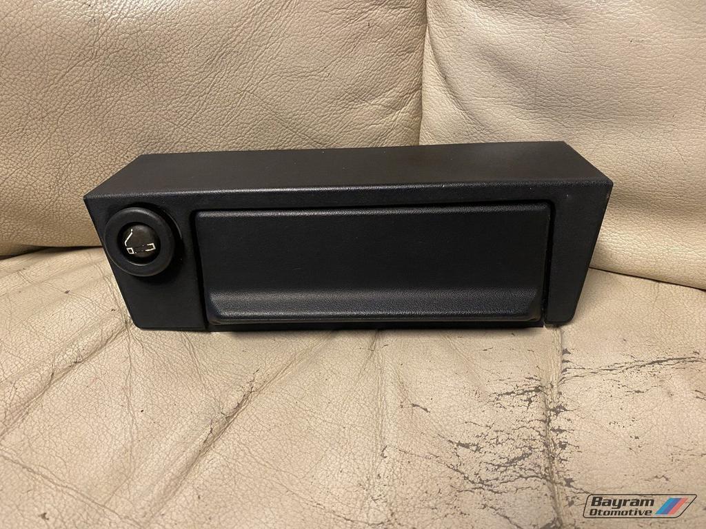 Bmw E28 asbak unit sigarettenaansteker middenconsole 5-serie, Auto-onderdelen, Interieur en Bekleding, BMW, Gebruikt, Ophalen of Verzenden