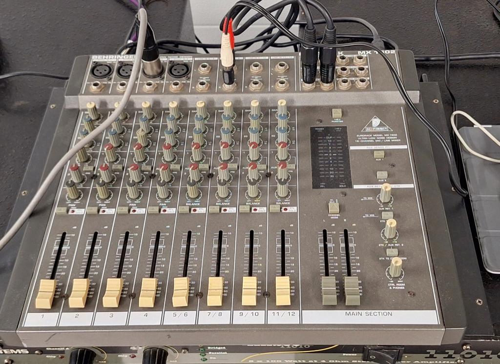 Mengpaneel Behringer Eurorack MX-1620, Ophalen, Gebruikt, 5 tot 10 kanalen, Microfooningang