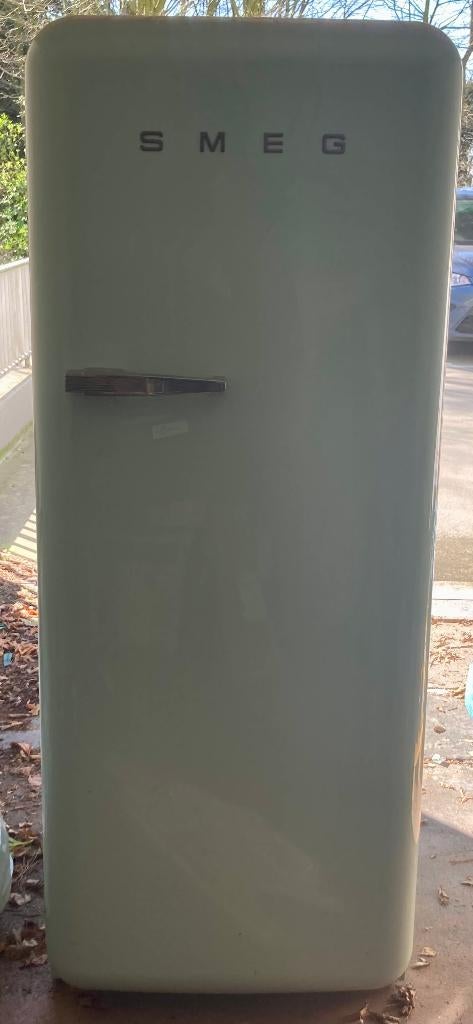 Frigo SMEG – couleur vert d'eau – bon état, Avec compartiment congélateur, Utilisé, 200 litres ou plus, 45 à 60 cm