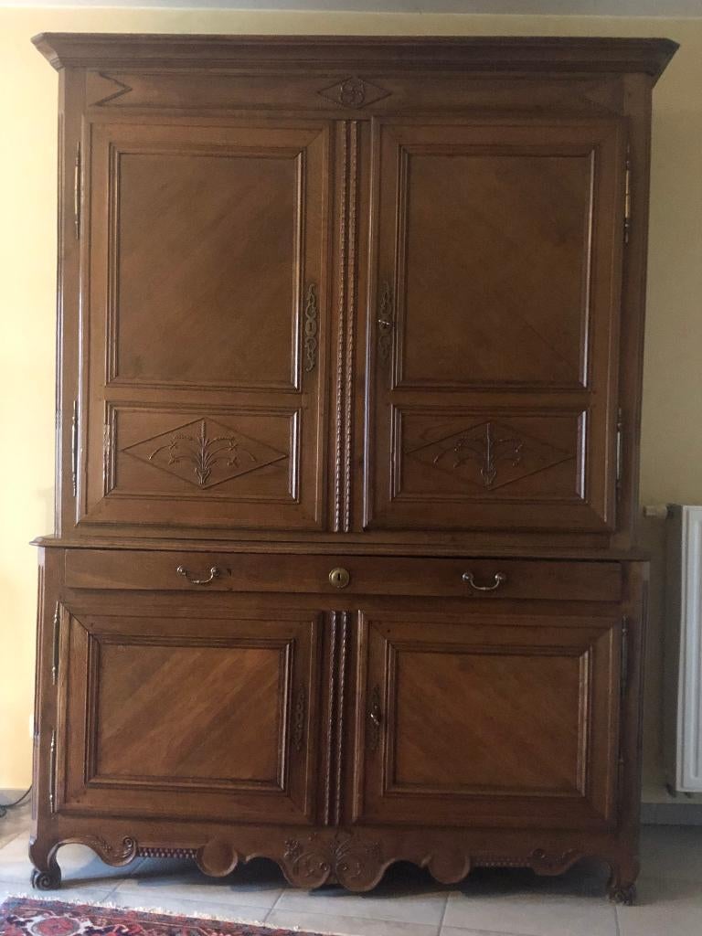 Meubles, horloge, tapis, Enlèvement