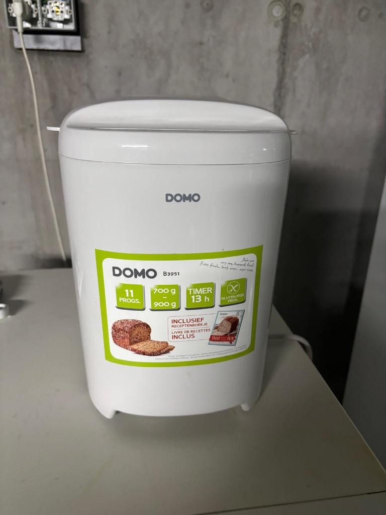 Broodmachine DOMO, Elektronische apparatuur, Broodbakmachines, Ophalen, Zo goed als nieuw, Met timer, Kijkvenster