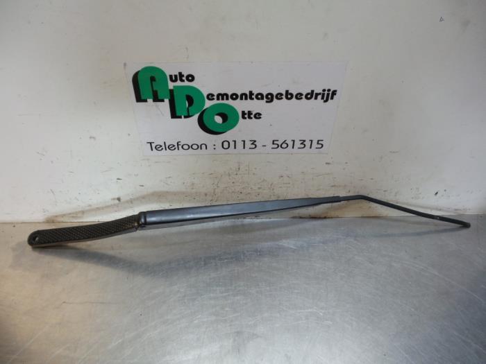 Bras essuie-glace avant d'un Renault Clio (Clio 4 12-), Renault, -, 3 mois de garantie, Utilisé