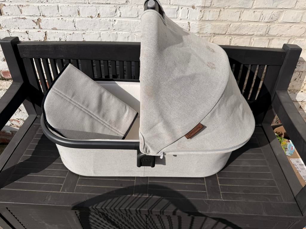 Lit de transport Uppababy Vista V2 (beige/gris), Autres marques, Voiture duo, Enlèvement, Utilisé