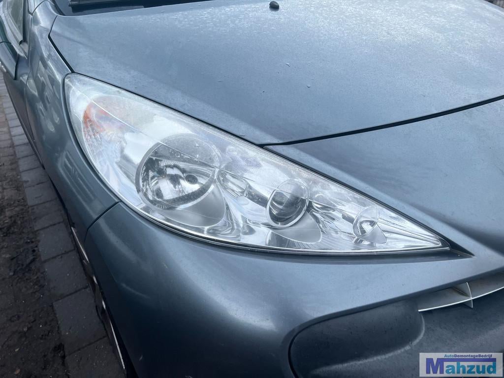 PEUGEOT 207CC rechts koplamp 2007-2012, Taurusavenue 1
2132 LS  Hoofddorp, NL, Gebruikt, Contact.group@renault.com, Stellantis N.V.
