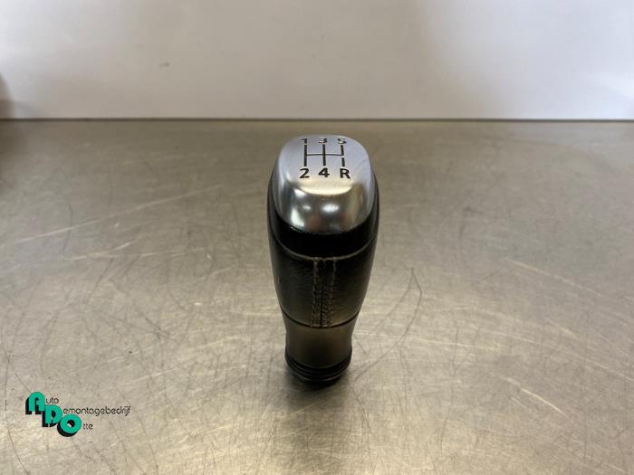 Pommeau levier de vitesse d'un Renault Clio (Clio 4 12-), Renault, -, 3 mois de garantie, Utilisé