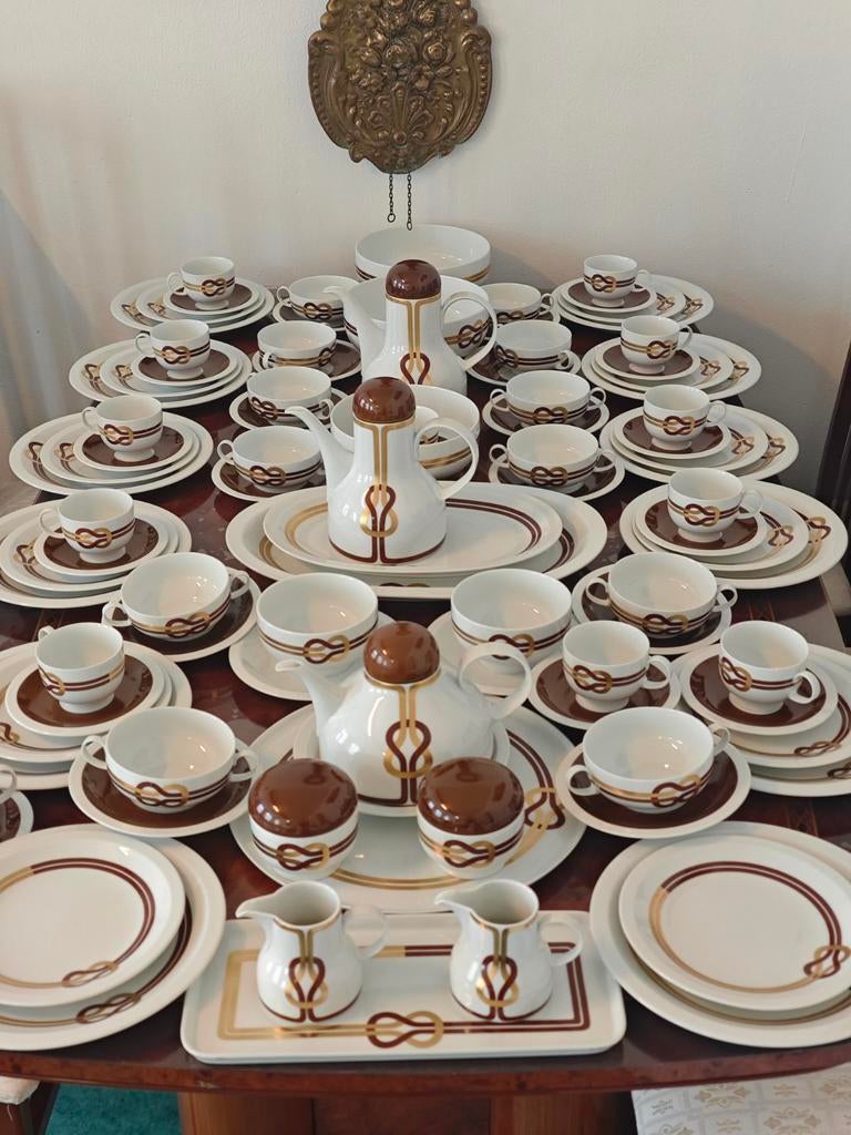 Service magnifique rare 12 personnes et plus, Antiquités & Art