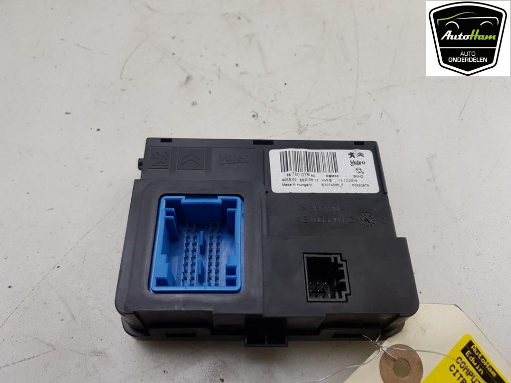 COMPUTER KACHEL Citroën C4 Cactus (0B / 0P), Auto-onderdelen, Gebruikt, Citroën