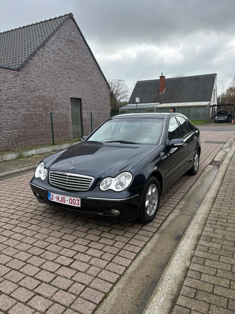 Mercedes C200 automaat benzine kilometer 201.000 . jar 2003, Autos, Achat, Automatique, Particulier, Essence