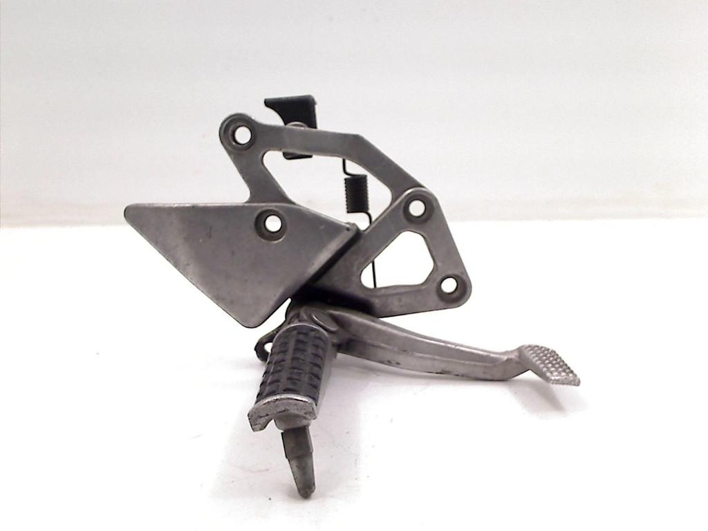 REPOSE PIEDS AVANT DROIT ZXR 400 1991-2003 (ZXR400 ZX400L), Dhr. S. di Majo, Utilisé, Info@cama-motorparts.nl, P.J. Troelstraweg 8 8
3144 CX  MAASSLUIS, NL