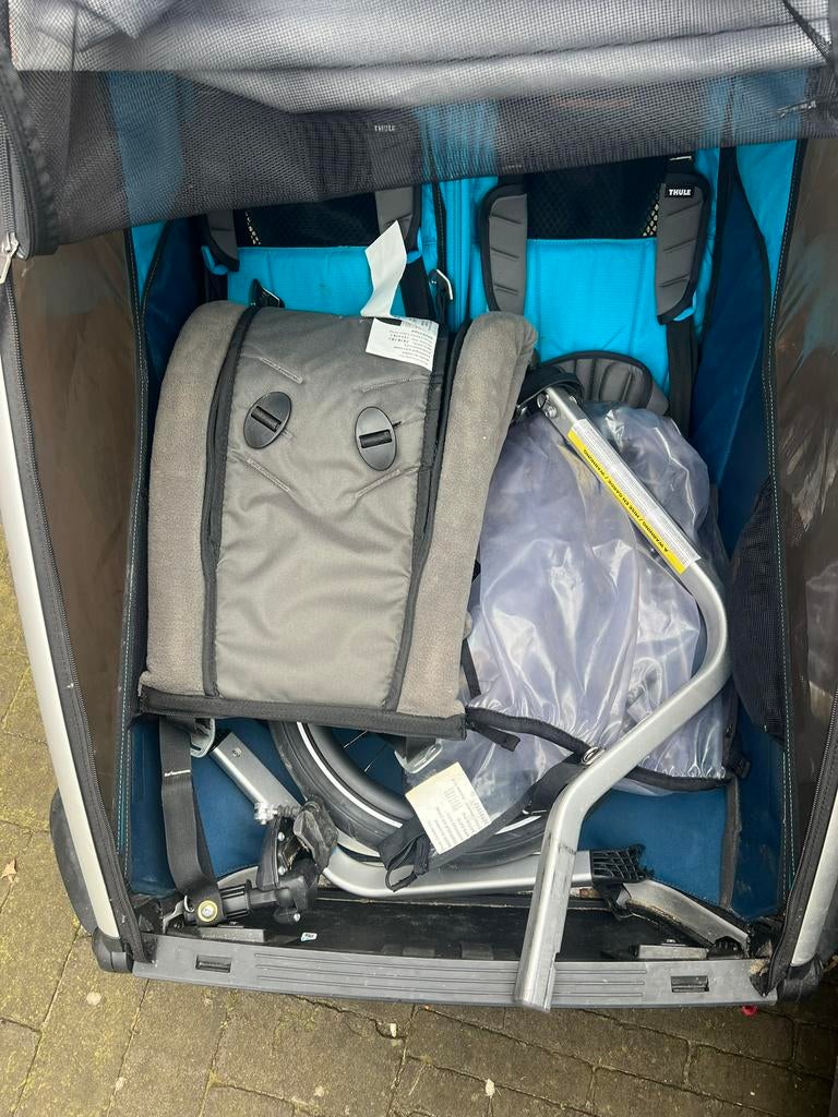 Thule fietskar Cross 2 met baby hangmat en loopwiel, Fietsen en Brommers, Brommeronderdelen | Algemeen, Ophalen, Gebruikt, Overige typen