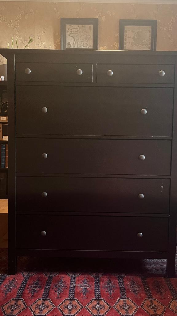 IKEA zwarte ladekast, Huis en Inrichting, Kasten | Ladekasten, Ophalen, Gebruikt, 5 laden of meer, 100 tot 150 cm