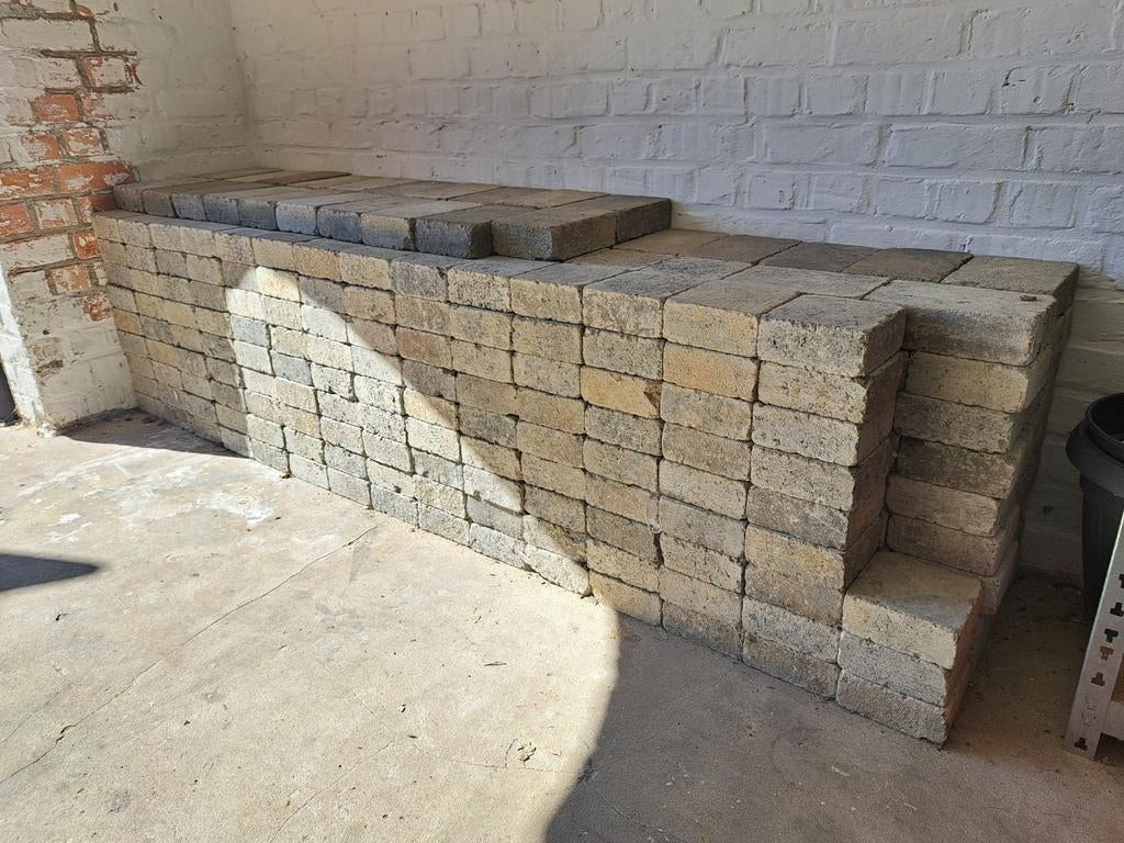 Grijze klinkers (nooit gebruikt)., Tuin en Terras, Ophalen, Klinkers