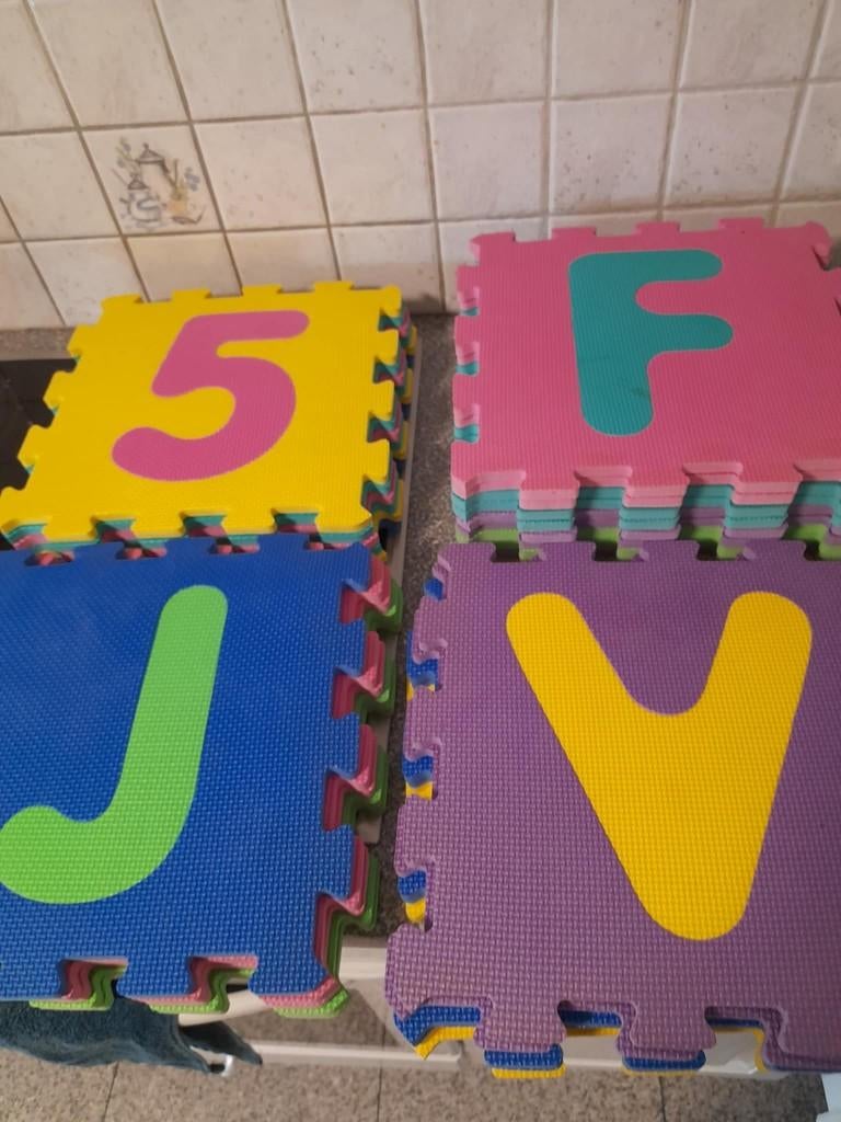 28 Speelmatten of puzzel-tegels, Ophalen of Verzenden, Zo goed als nieuw, Jongen of Meisje