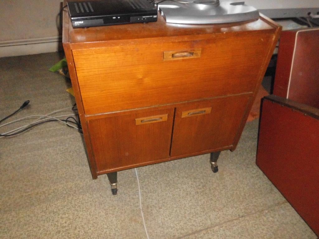 petit meuble rangement - style scandinave sur roulettes, Enlèvement