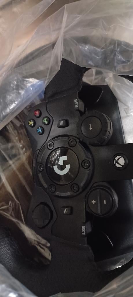 Logitech stuur en pedalen xbox one, Games en Spelcomputers, Ophalen, Zo goed als nieuw, Stuurtje of Sportattribuut, Xbox One