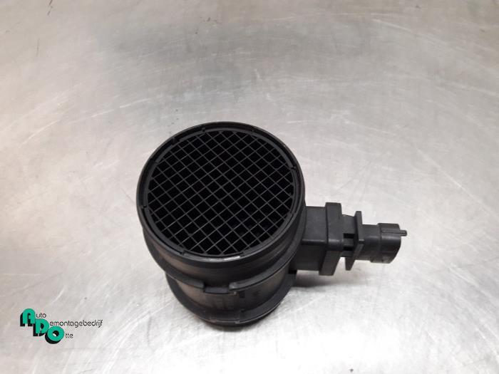 Compteur de masse d'air d'un Opel Corsa (Corsa D 07-), -, Opel, 3 mois de garantie, Utilisé