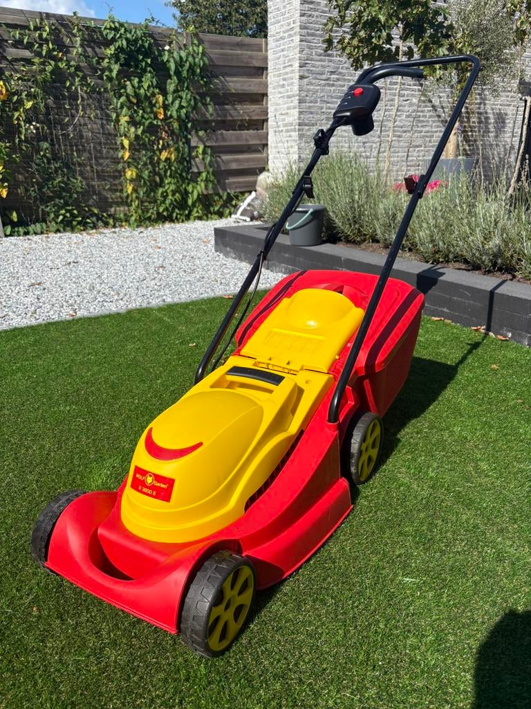 Wolf-Garten S3800e elektrische grasmaaier, Tondeuse rotative, 30 à 39 cm, Enlèvement, Utilisé