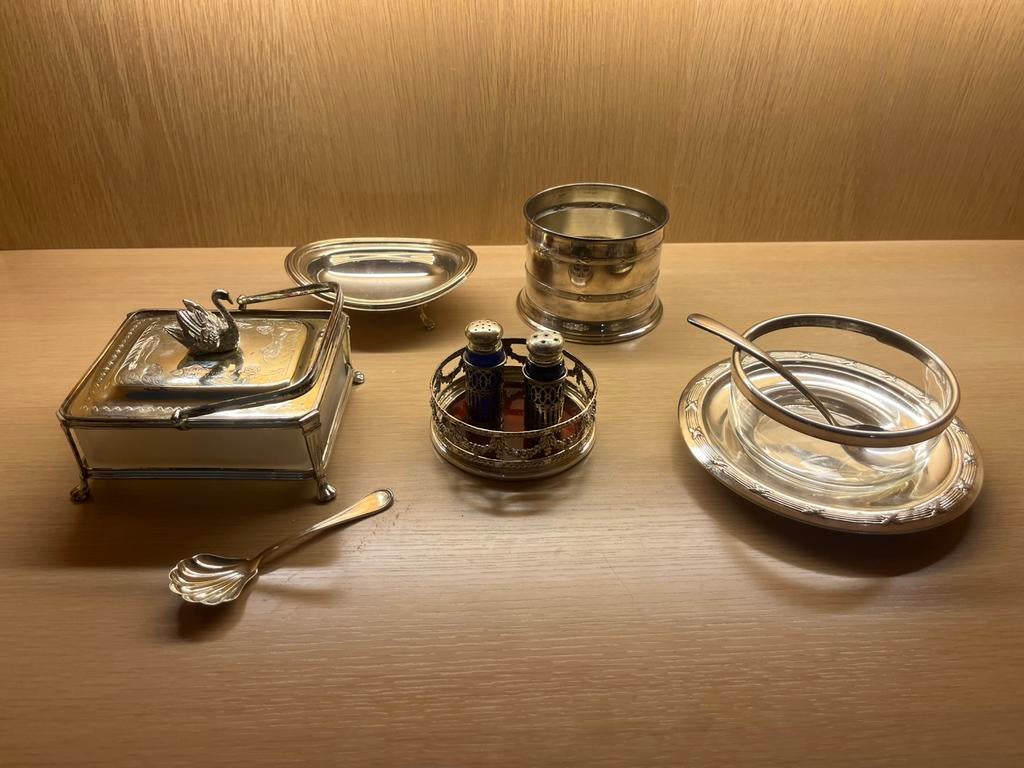 5 prachtige verzilverde tafelaccessoires en houder Topazia, Ophalen