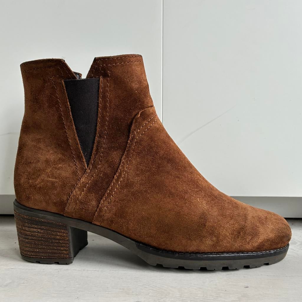 Bottines Chelsea en cuir suédé Gabor taille 42, Vêtements | Femmes, Enlèvement ou Envoi, Brun, Boots et Botinnes, Porté